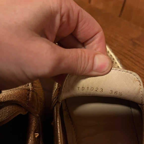 Louis Vuitton Gold Leather Suhali Lombok Driving Loafers w/ golden studs US6.5 - Picture 12 of 12